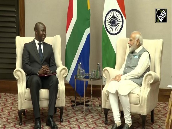 PM Modi meets top scientists in South Africa as BRICS Summit wraps up