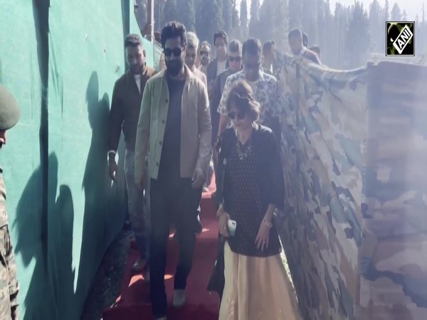 J&K: Actor Vicky Kaushal attends ‘Gulmarg Festival’ organised by Indian Army