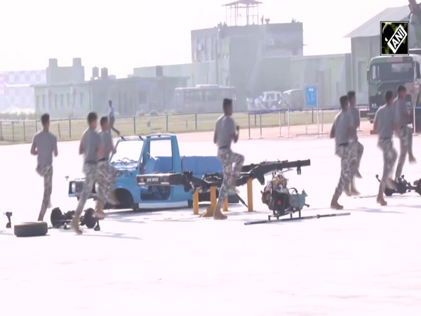 Indian Air Force personnel dismantle and reassemble jeep in less than 5 minutes