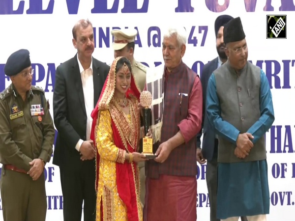 J&K: LG Manoj Sinha attends closing ceremony Yuva Utsav in Jammu