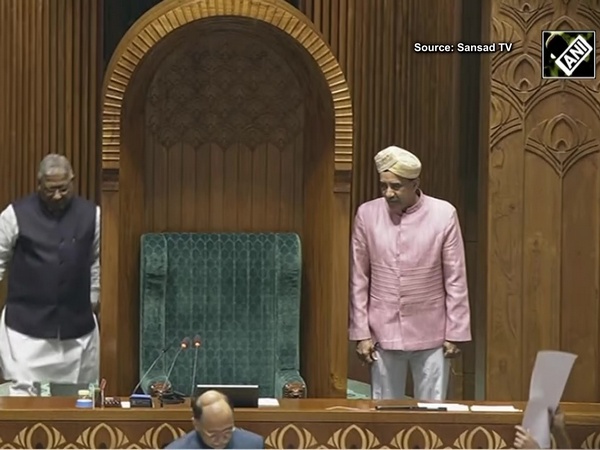 Lok Sabha adjourned within a minute after massive uproar in Parliament