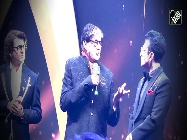 BIG B recites a heartfelt poem for Anand Pandit on his 60th Birthday