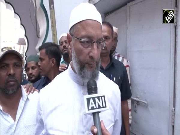“Look at their hypocrisy…” Owaisi tears into AAP, clarifies his “RSS ka chhota recharge” remark