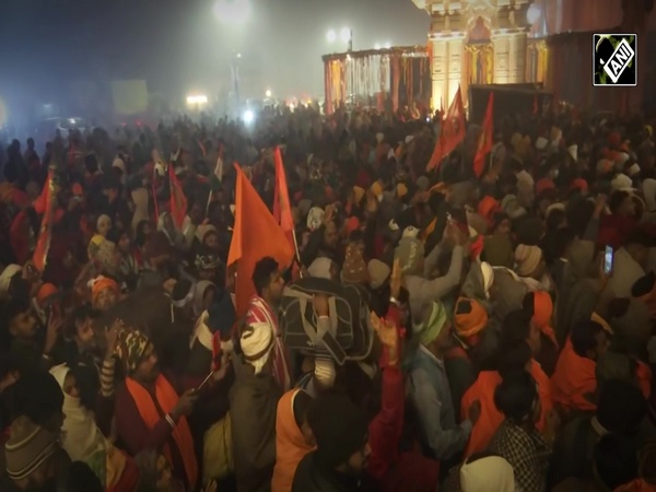 Heavy rush outside Ayodhya Ram Mandir as sea of devotees gather to offer prayers