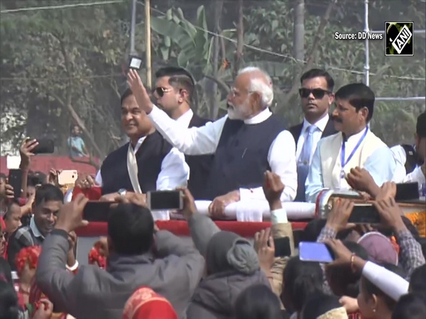 Assam: PM Modi holds grand road show in Guwahati