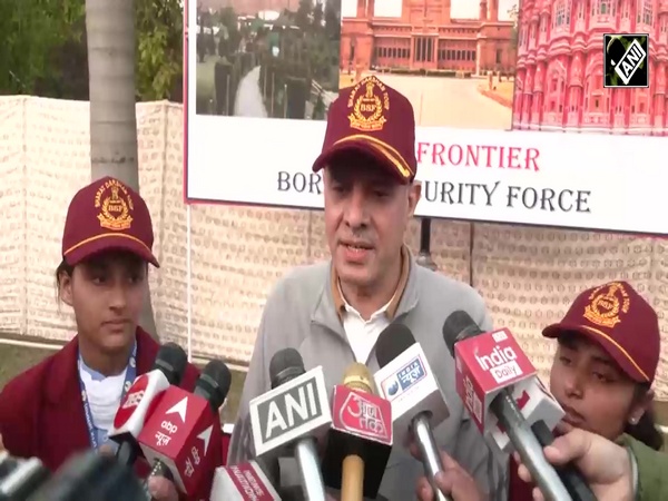 J&K: IG BSF Jammu Frontier flags off Bharat Darshan tour for students