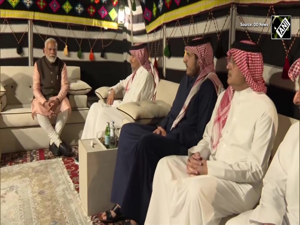 PM Modi holds bilateral talks with Qatar PM Mohammed Al Thani in Doha