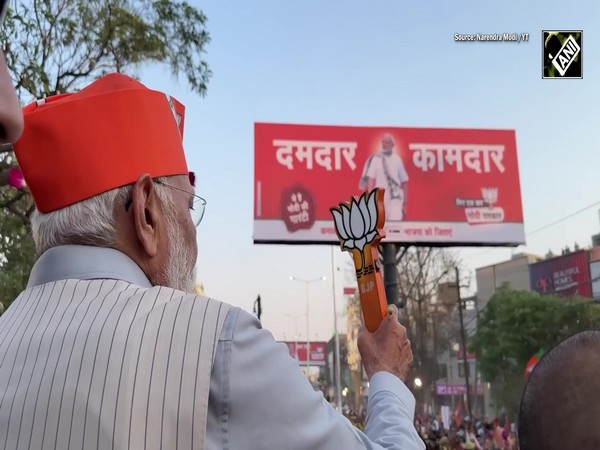 PM Modi’s electrifying roadshow in UP’s Ghaziabad witness a massive turnout