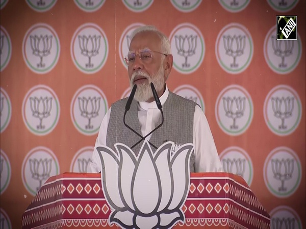 “Congress dying, Pakistan crying” PM Modi's fiery speech in Gujarat amid Lok Sabha Elections