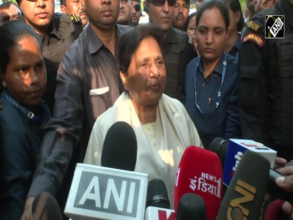 BSP Supremo Mayawati casts vote in Lucknow | Lok Sabha Elections 2024 Phase 5