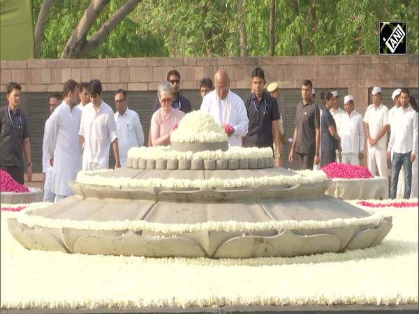 From Kharge to Rahul Gandhi, Congress leaders pay tributes to Rajiv Gandhi on his death anniversary
