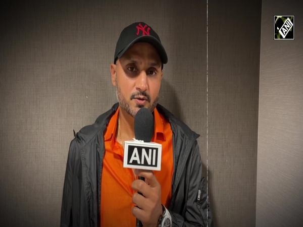 Harbhajan Singh calls Karman Akmal “Nalaayak” over ‘absurd’ remark on Sikh community