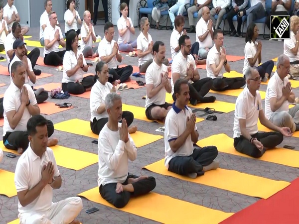 International Yoga Day: EAM S Jaishankar, MoS MEA Kirti Vardhan Singh perform Yoga Asanas