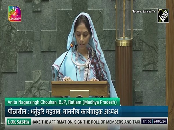Traditional attire, loaded with jewellery, BJP’s Anita Chouhan took oath as Member of Parliament