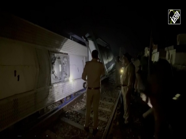 7 coaches of goods train derails in UP’s Amroha