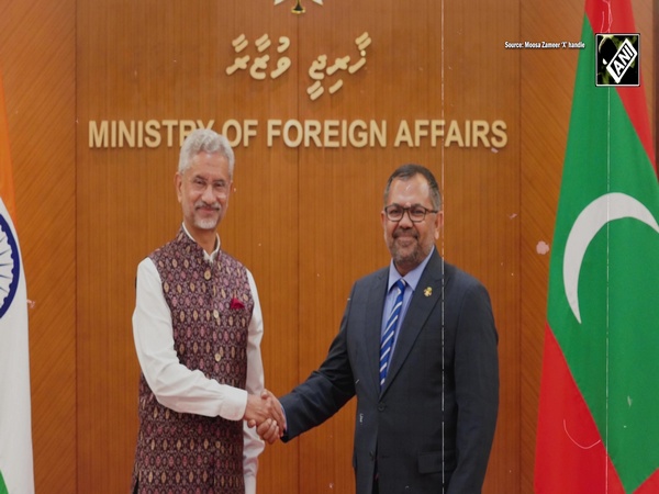 EAM Jaishankar meets Maldivian Counterpart Moosa Zameer in Male