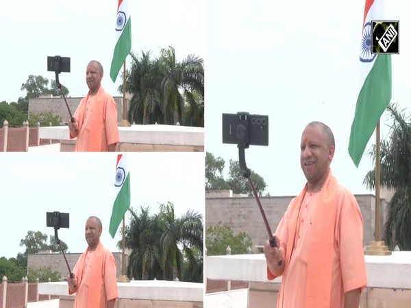 UP: CM Yogi Adityanath takes selfie as a part of 'Har Ghar Tiranga' campaign in Lucknow