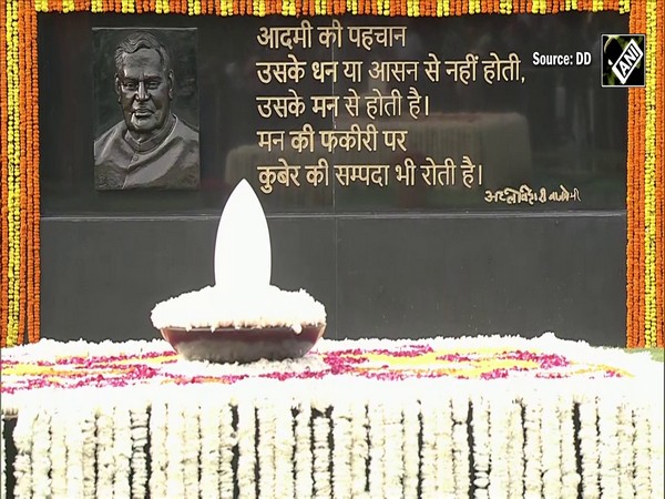 President Murmu, VP Dhankar & PM Modi pay homage to former PM AB Vajpayee on 6th death anniversary