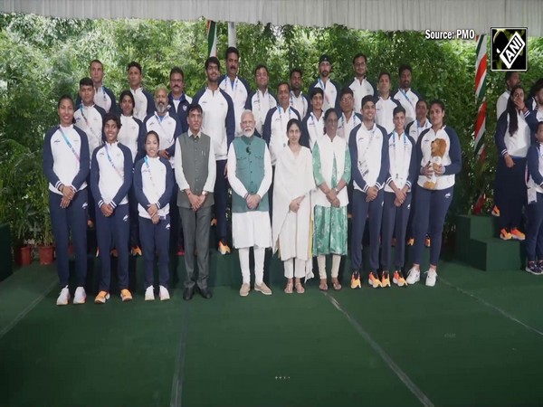 Prime Minister Narendra Modi meets Indian Olympic Contingent