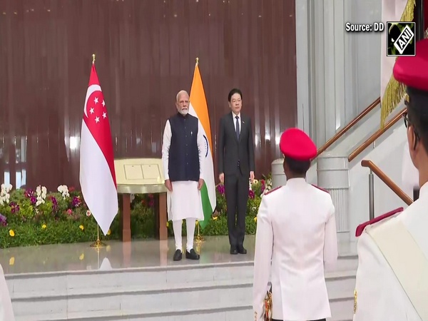 PM Modi receives ceremonial welcome at Parliament House of Singapore