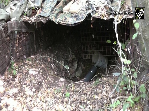 Israeli Army takes journalists to Hezbollah Tunnel near UN Post; claims violation of UN Resolution