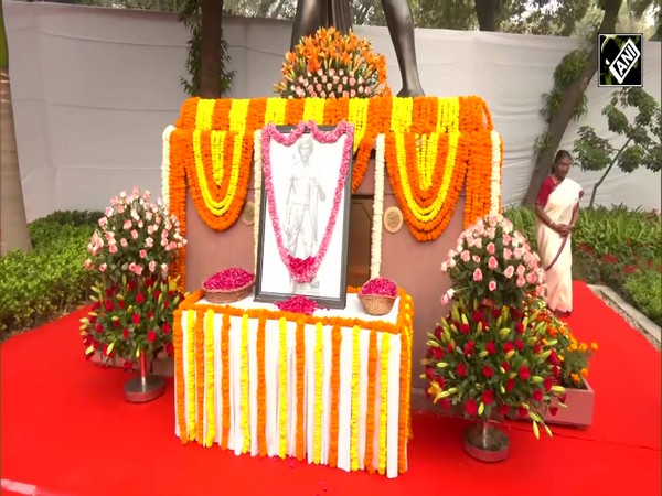 Prez Murmu, VP Dhankhar, other Parliament leaders pay tribute to Bhagwan Birsa Munda on birth anniv