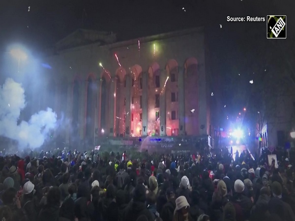 Georgia: Conflict intensifies in Tbilisi as suspended EU talks spark outrage; Protest moves to day 4