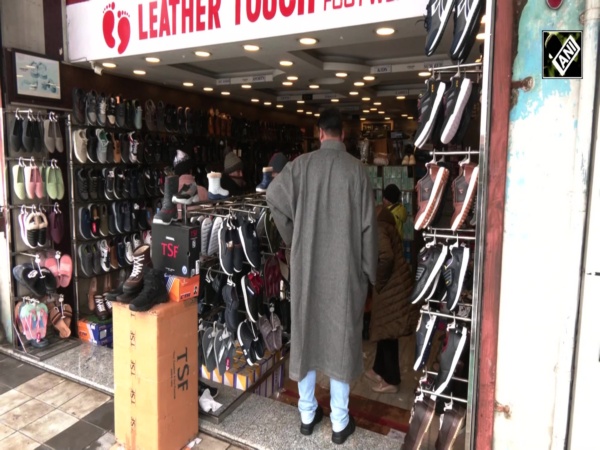 Fur shoes selling like hot cakes in Srinagar after heavy snowfall