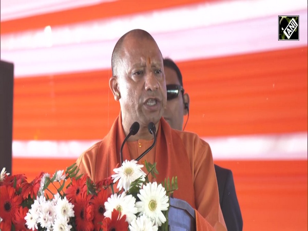 CM Yogi ने अपने भाषण में किया Prayagraj Maha Kumbh का जिक्र, अनुकूल वातावरण पर कही ये बात