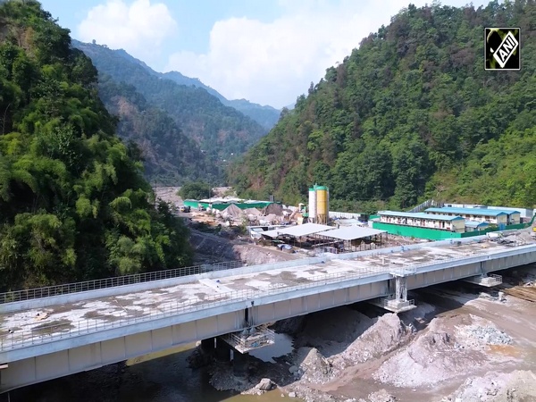 आधुनिक Infrastructure के निर्माण से विकास की नई ऊंचाइयों को छू रहा Uttarakhand