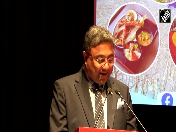 India and Hokkaido strengthen ties at Tokyo shake hand forum