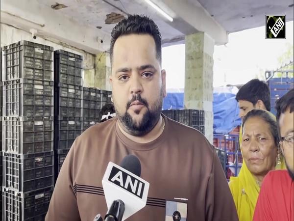 Ajmer traders boycott Turkish apples, Kiwi over support to Pak; replace it with Kashmiri apples