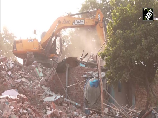 Gujarat: Demolition Phase 2 continues in Chandola to remove illegal encroachment