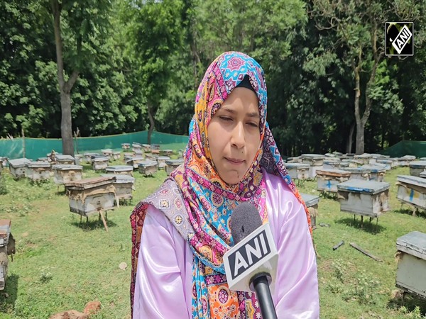 J&K: Anantnag Girl Turns Beekeeping into Livelihood with Govt Support