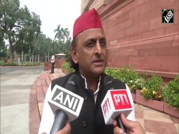 “Deliberately cut votes of backward castes…” Akhilesh Yadav hits out at ECI amid SIR row