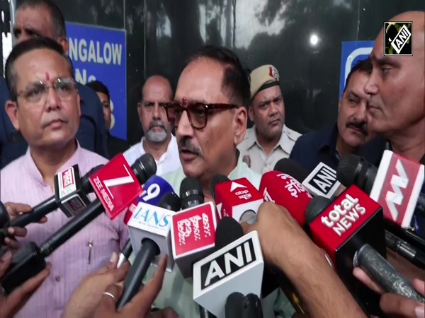 Delhi CM Rekha Gupta allegedly attacked during Jan Sunvai, attacker caught, Police inquiry underway