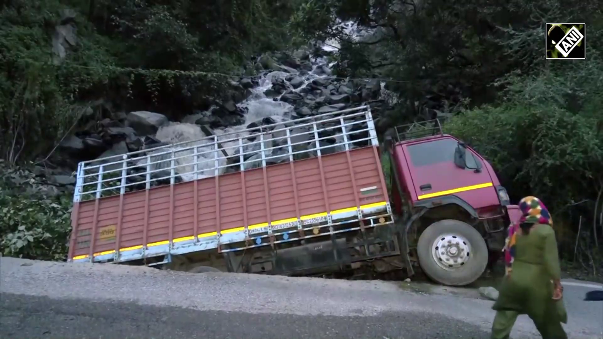 Uttarakhand Cloudburst: Relief Ops on in Chamoli's Tharali, vehicles stuck, several feared missing