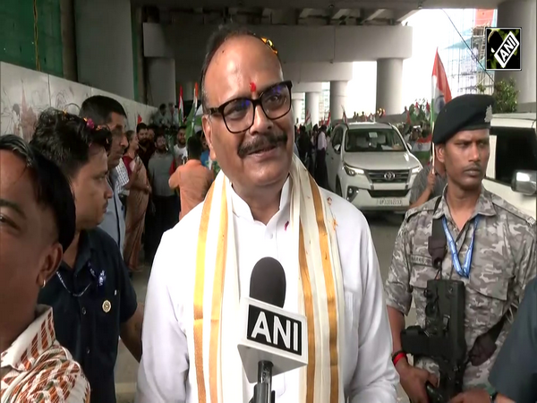 Group Capt. Shubhanshu Shukla gets heroic welcome in Lucknow, holds roadshow