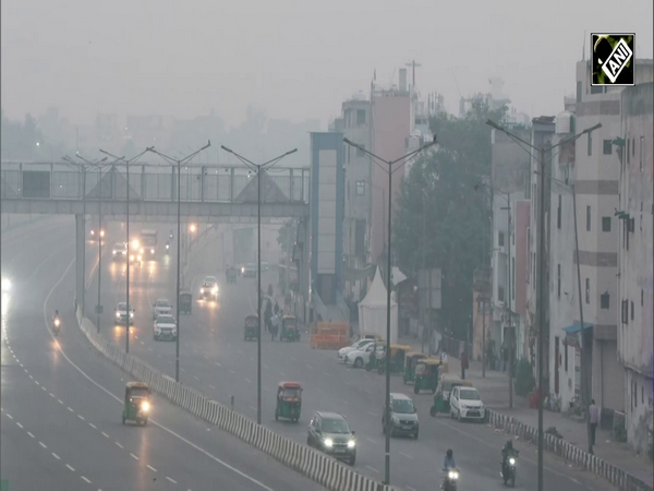 Delhi-NCR faces GRAP-II as pollution worsens, visuals show Akshardham, Barapullah, and Mayur Vihar