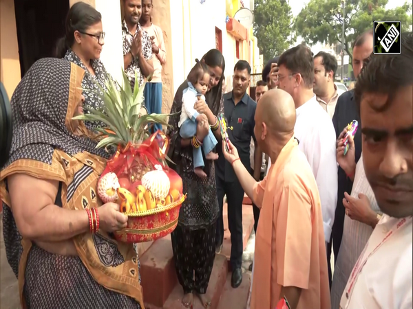 CM Yogi leads grand Diwali celebrations with Prayers at Shri Ram Janmbhoomi Temple in Ayodhya