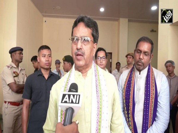 Tripura CM Manik Saha Inaugurates ‘Samriddhi’ Initiative for Women Empowerment at Rabindra Bhavan