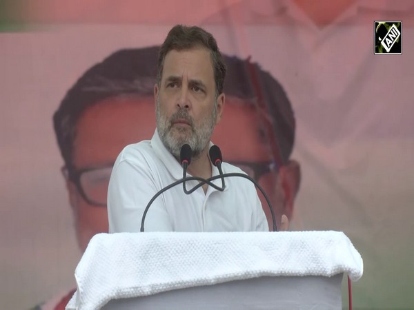 ‘Modi will bathe in pool & dance’: Congress LoP targets PM Modi, launches personal attacks