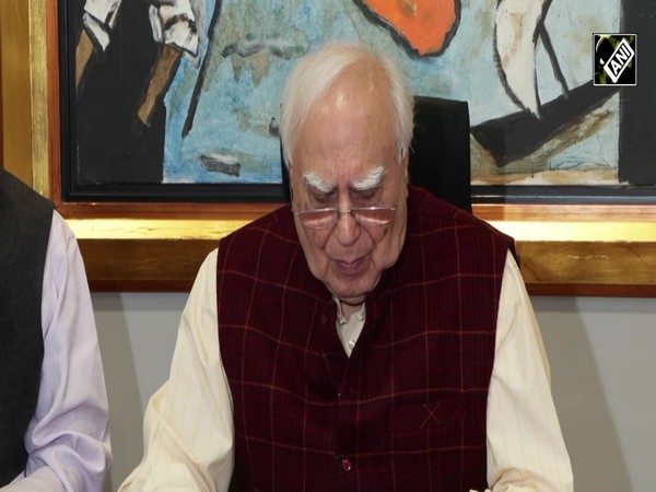 ‘6,000 people travelled to Bihar from Haryana ahead of Elections’ claims Kapil Sibal, targets BJP