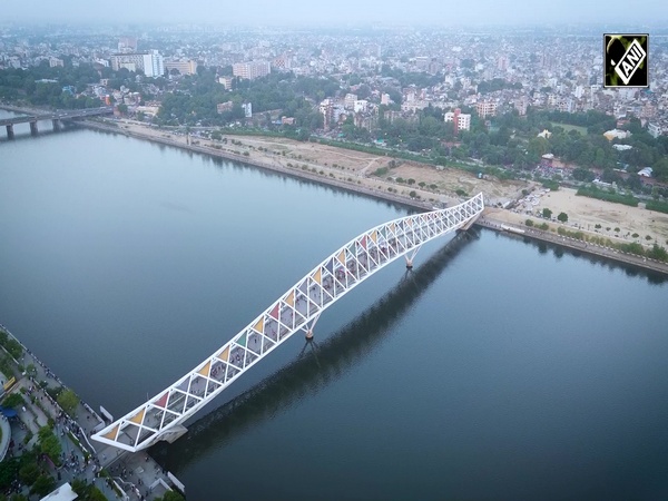 Atal Foot Over Bridge Redefines Urban Tourism in Ahmedabad