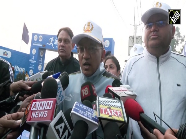 Jammu Marathon 2025 draws Young Men, Women in Large Numbers, organized by J&K Police