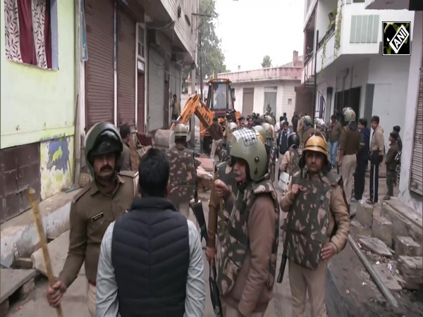 Bulldozer action by Chomu administration in Jaipur’s Imam Chowk area, illegal structures demolished