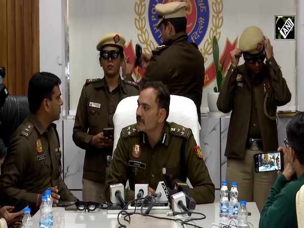 Republic Day gets High-Tech: Delhi Police’s AI glasses will track you even behind mask