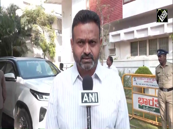 Voices in Congress grow louder for CM change in Karnataka, advantage DK Shivakumar?