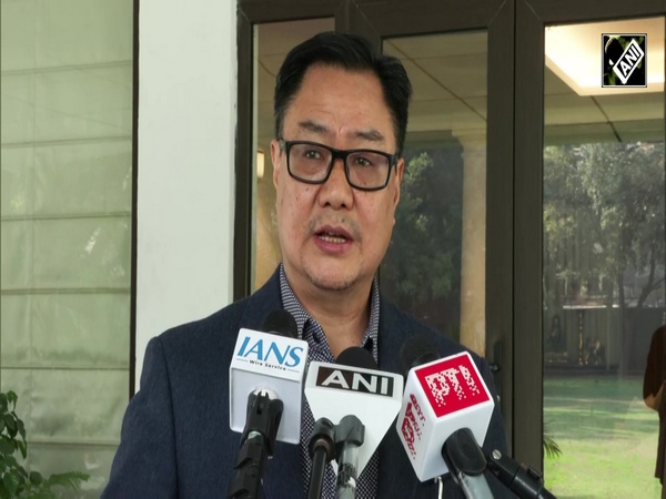 “PHYSICAL नहीं करना है…” BJP’s Kiren Rijiju condemns Congress Women MPs’ aggression near PM’s chair