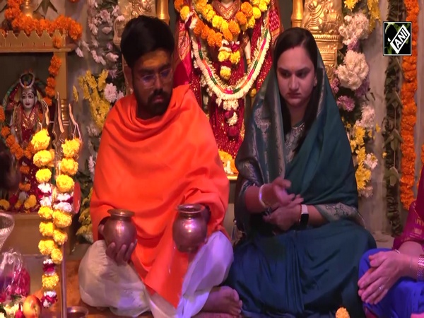 Devotees offer prayers at Bhavnath Mahadev Temple on the occasion of Mahashivratri 2026